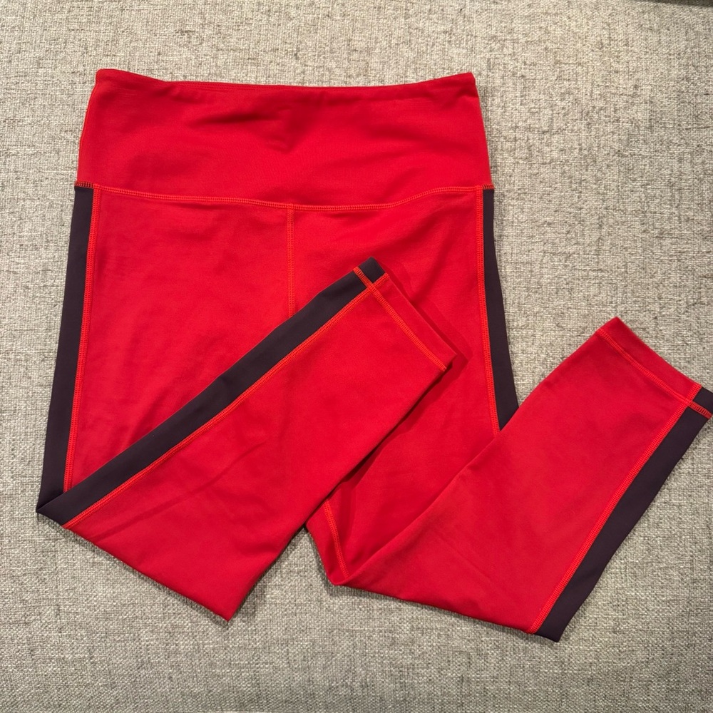 ZYIA Active - Women - Red & Brown Side Stripe High-Rise Capri Leggings 6-8